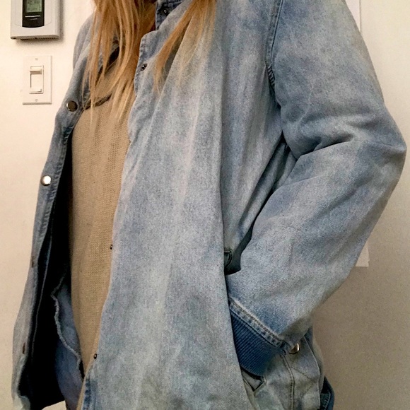 Jean Jacket - Picture 1 of 3